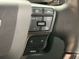 車間間隔を検知して、前方の車両と同じ速度で追従するレーダークルーズコントロールを搭載しております。