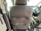 運転席シートバックテーブル