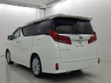 沢山乗れるのがこの車の魅力!2台で移動しないと・・・なんて時もこの車なら1台で!大活躍です♪