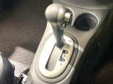 【フロアCVT】無段階変速機能でスムーズな走行をお楽しみいただけます♪エンジンパワーを無駄なく車輪に伝えるから低燃費にも貢献!