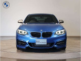 【キドニーグリル】BMWは約90年もの間、ほぼ全ての車両にひと目でBMWだと分かるこの特徴的なフロントグリルが備えられ、デザイン・アイコンとして親しまれてきました。