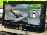 【パノラミックビューモニター】専用のカメラにより、上から見下ろしたような視点で360度クルマの周囲を確認することができます☆死角部分も確認しやすく、狭い場所での切り返しや駐車もスムーズに行えます。