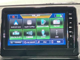 Apple CarPlayに対応の純正9インチディスプレイオーディオです、スマートフォンとUSBケーブルによる有線接続接続し、普段使っているアプリを画面で操作できます。