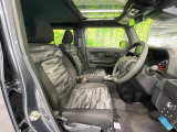 運転席シート廻りは使用感も少なく、良好な状態となっています。丁寧に使われていたことがよくわかりますね。