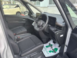 運転席はこんなです。