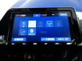 【Bluetooth機能付き】・・・ハンズフリー機能とスマートフォンにインストール済の音楽を聴くことができます。