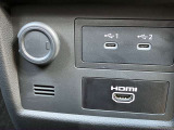 USB TYPE C差し込み口が2つ、シガーソケット、HDMI差し込み口も 1つ付いております。
