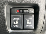 【両側パワースライドドア】スマートキーや運転席のスイッチで後席両側スライドドアの開閉が可能♪電動だから力を入れてドアを開ける必要が無く、小さなお子様でも簡単に開け閉めでき快適です♪