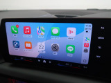 【アップルカープレイ】iPhoneがBMW車両とワイヤレスで接続されます。Apple CarPlayでは、オーディオストリーミングやメッセージングアプリがディスプレイに表示されます。