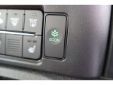 ECONスイッチの効果とあなたの運転で、クルマと力をあわせ「燃費向上=ガソリン代の節約=CO2 削減」のチャレンジをお楽しみください。