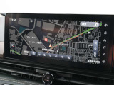 純正ナビは12.3インチの大画面ディスプレイ装備です。