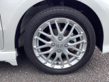 ☆純正ターボ車仕様のアルミホイール☆足元のデザインを際立たせ軽快な走りを演出☆車の印象もスタイルも引き締まります☆