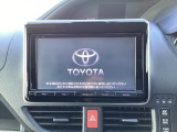 ナビゲーションは純正SDナビが装着されております。AM、FM、CD、DVD再生、フルセグTV、Bluetoothがご使用いただけます。