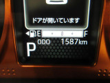 たとえばダイハツのお店にある、たくさんのスマアシ搭載車は、正常に作動する事をしっかり確認します。