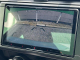 便利な【バックモニター】で安全確認もできます。駐車が苦手な方にもオススメな便利機能です。