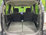普段のお買い物や通勤、送迎等に十分な荷室スペースを確保しております。セカンドシートを倒すと、大きな荷物の積載も可能です♪