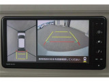 全周囲モニター付で、車庫入れも駐車もラクラクです。