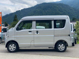 展示前及び納車までに弊社基準に沿って、入念な点検・整備を実施します。交換時期の消耗品は、交換後納車!点検・整備費用は店頭表示価格に含まれております。ご安心ください。