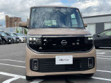 LEDヘッドライトです。高い視認性や省電力で車への負担が少なく、長寿命で交換の手間が少なくなりメリットがいっぱいあります。