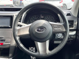 【純正革巻きステアリング】上質な革を使用することで、手にしっかり馴染みとても運転しやすいハンドルです♪