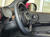 ◆LIBERALAは、輸入車選びの新たなスタイルを提案するインポート・セレクト・ブランドです。オーナー様となる方がクルマから直接感じる感性を第一にした、最良の一台との出会いをコーディネートいたします。