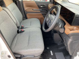 運転席まわりになります。実際に乗って頂き乗り心地をご体験してみてください。