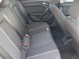 Audi正規ディーラーが高品質をお約束。高度な訓練・教育を受けたAudi専任メカニックが、100項目にもおよぶ精密な点検を実施いたします。すべてをクリアしたAudi車だけが、あなたのお手元に届けられるのです。
