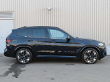 BMW認定中古車は、ドイツ本社と同様の教育・訓練を受けたBMW専門のメカニックが100項目以上のポイントを徹底的にチェックし、厳選した車輌のみを販売しております。