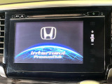 【メーカー純正ナビ】インテリアに溶け込むスタイリッシュな「専用設計」メーカーナビを装備♪視認性や操作性など基本性能にも優れ、より上質なカーライフをお楽しみいただけます。