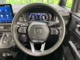 【ステアリングスイッチ】運転中、前方から目線をそらすことなく、オーディオ等の操作が可能な便利機能!安心&快適なドライブを演出してくれます♪