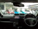 見通しのよいすっきりとした視界で、運転のしやすさは疲れにくさにも繋がりますよ♪