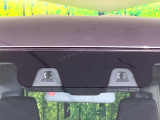 【スズキ セーフティサポート】走行中に前方の車両等を認識し、衝突しそうな時は警報とブレーキで衝突回避と被害軽減をアシスト。より安全にドライブをお楽しみいただけます。