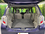 普段のお買い物や通勤、送迎等に十分な荷室スペースを確保しております。セカンドシートを倒すと、大きな荷物の積載も可能です♪