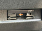 【ETC】装備!高速等、有料道路の料金所はもちろん話題のスマートICもスムーズに通過でき♪カードがあればご納車日当日からお使い頂けますよ.