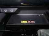 【充電用USB端子】デバイスの充電に便利です。※実際の接続端子は写真で確認or店舗までご気軽にお問合せください♪