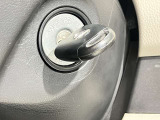 【キーレス】離れた場所から鍵を閉めたか忘れてしまった!そんな時もリモコンボタンを押すだけで施錠できます!