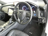 高級感のある運転席回り♪乗っていて落ち着けるデザインです。もちろん使い勝手もとても良いです。