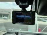 社外製の前方ドライブレコーダーを装着しております