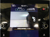サイドビューカメラは、狭い道路での走行や左側への寄せに活躍。周囲の状況をしっかり確認でき、安全性を高める便利な機能です。