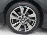 純正アルミホイールです。225/45R18