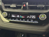 オートエアコンで快適な室内です。