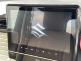 【メーカー純正9型ナビ】インテリアに溶け込むスタイリッシュな「専用設計」メーカーナビを装備♪視認性や操作性など基本性能にも優れ、より上質なカーライフをお楽しみいただけます。