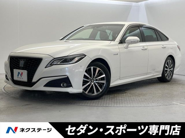 クラウン ハイブリッド 2.5 S Cパッケージ 