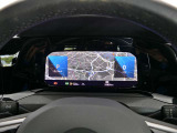 デジタルメーターは表示を変えることが出来ます。地図をメーターのセンターに表示することも可能です。