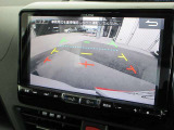 バックカメラで後方がリアルタイム映像で確認できます!商業施設や駐車場での駐車時や、夜間のバック時にも安心です♪