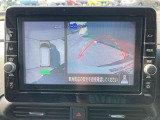 インテリジェント アラウンドビューモニター。クルマのまわりや目が届きにくいところも、大きい画面でしっかり確認できるので安心。