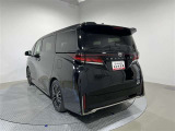 ヴェルファイア ハイブリッド 2.5 Z プレミア E-Four 4WD 
