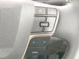【レーダークルーズコントロール】高速道路での長距離走行が楽に!!自動で速度を保つクルーズコントロールが、衝突軽減システムと連携し、前方の車両を感知して車間を保つように速度調節してくれます!!