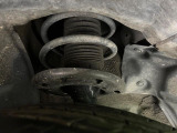 お車を安心してお乗りいただく為には、足回りの定期点検が欠かせません。サービスサポート(有償保証)では無料点検もご提供しており、安心のカーライフをお過ごしいただけるサポート体制が整っています。