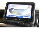 バックカメラが装備されており、後方の安全確認はもちろんのこと狭い場所での駐車や雨の日・夜間など視界の悪いコンディションでのストレスの軽減にもなります!